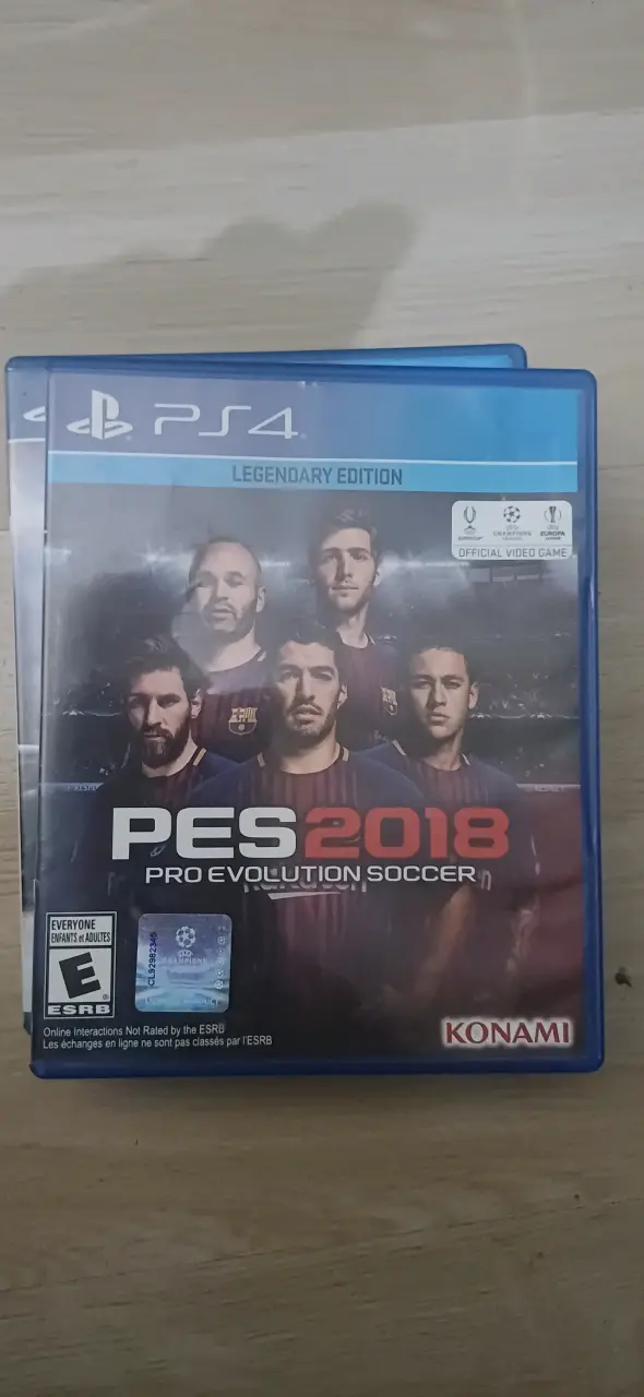 Consola PS4 con dos controles y juegos - 2