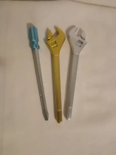 lápices en forma de herramientas multicolor - miniatura 2