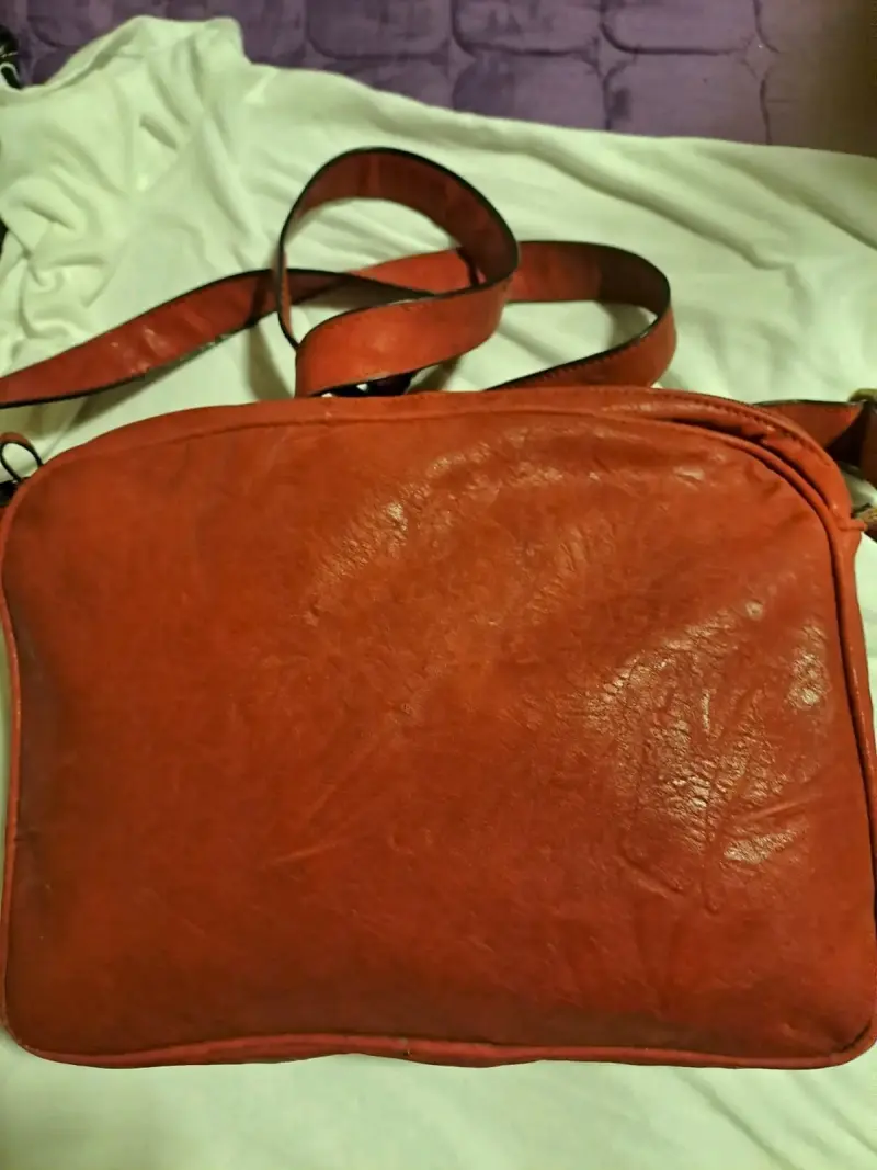 Bolso bandolera de cuero sintético rojo - 2