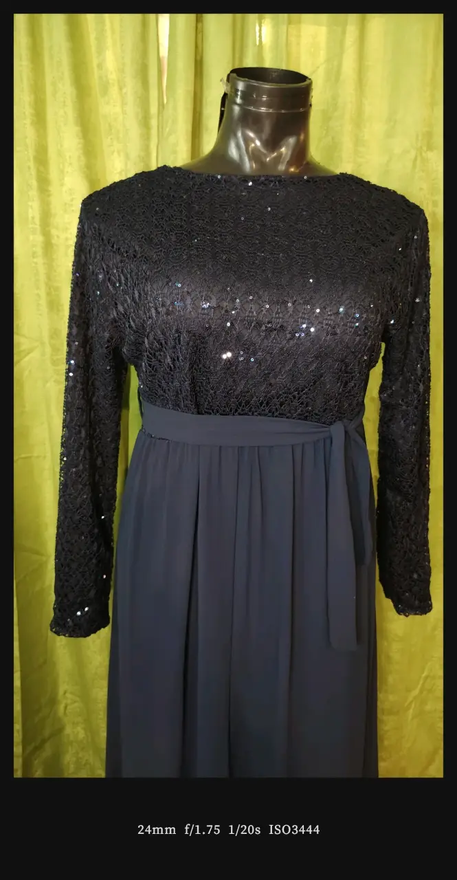 Vestido largo negro con lentejuelas elegante - 2