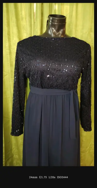 Vestido largo negro con lentejuelas elegante - miniatura 2