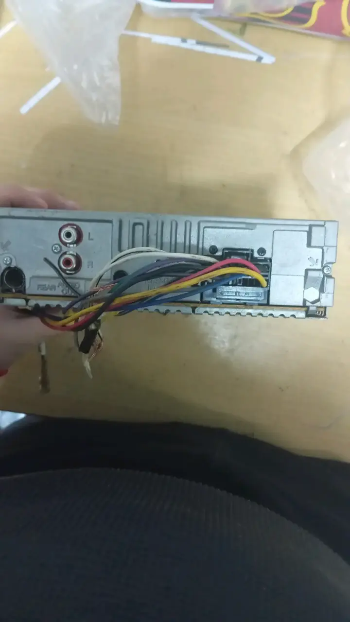 Radio para auto Sony CDX-GT160 con CD - 3