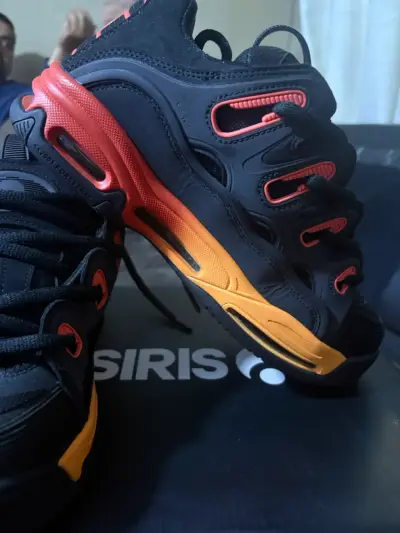 Zapatillas Osiris D3 2001 negras y naranjas - miniatura 2