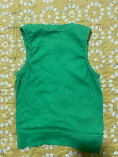 Conjunto de poleras negras y verdes para niña - miniatura 5