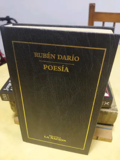 Libro de poesía de Rubén Darío edición especial - miniatura 1