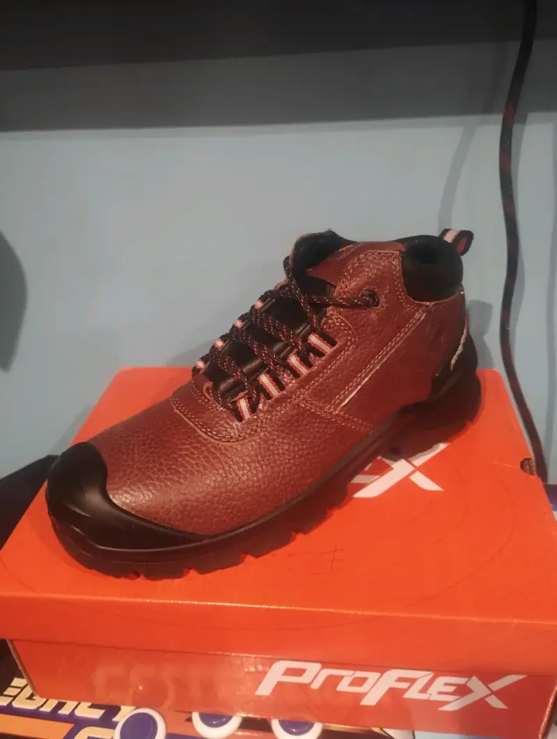 Botas de seguridad marrones Proflex con puntera reforzada - 1
