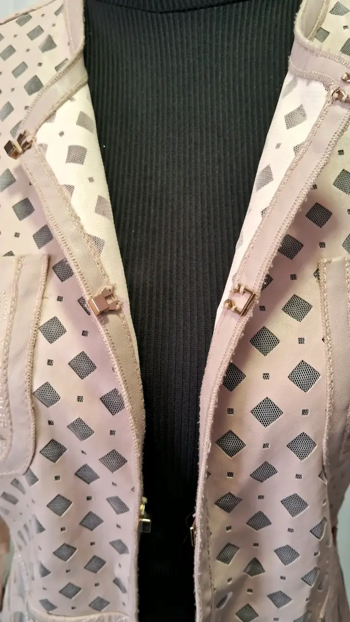 Chaqueta de encaje beige para mujer - 3