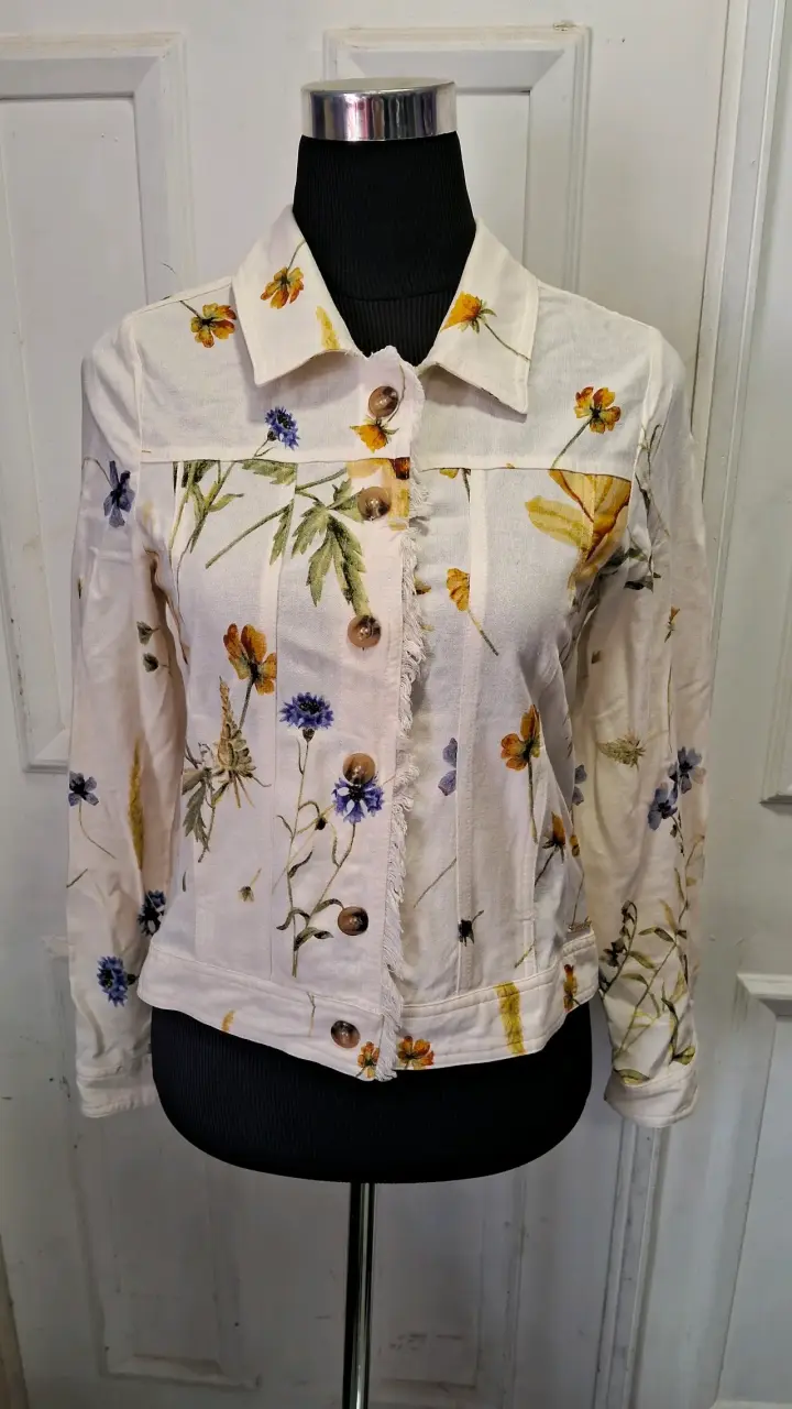 Chaqueta de mujer con estampado floral