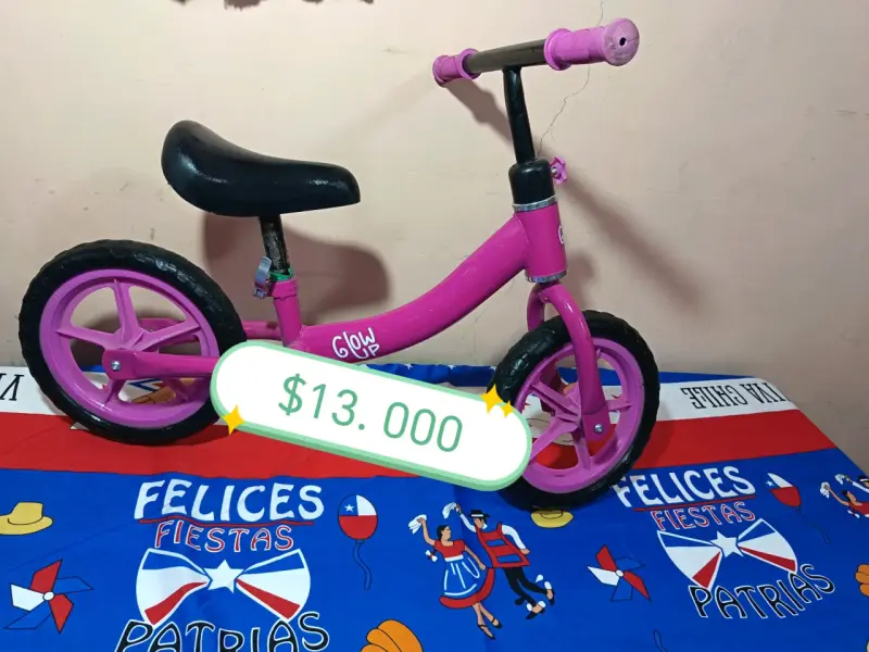 Bicicleta de equilibrio infantil rosa