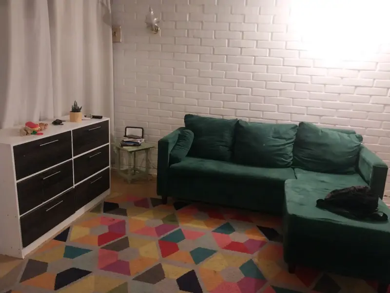 Sofá esquinero verde con chaise longue - 2