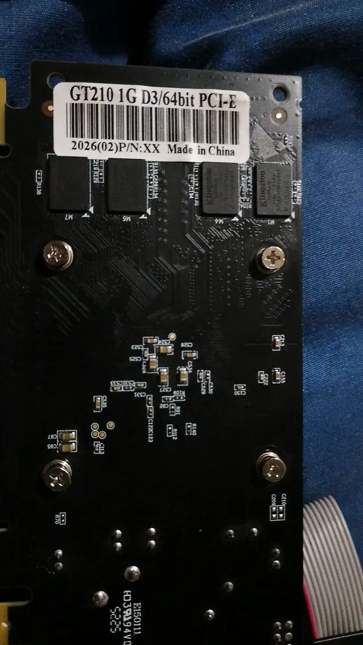 Tarjeta gráfica GT210 1GB PCI-E usada - 2