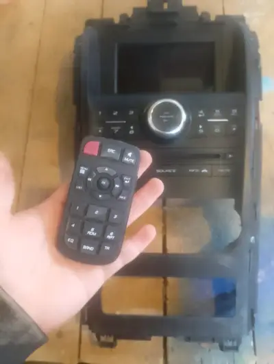 Panel de control central para auto Mahindra - miniatura 2