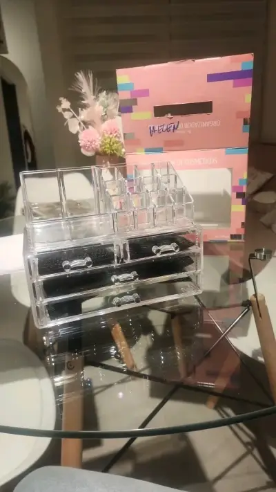 Organizador de maquillaje acrílico con cajones - miniatura 1