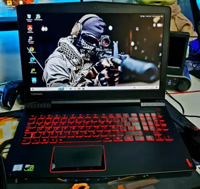 Laptop Lenovo gamer i7 gtx1060 - miniatura 1