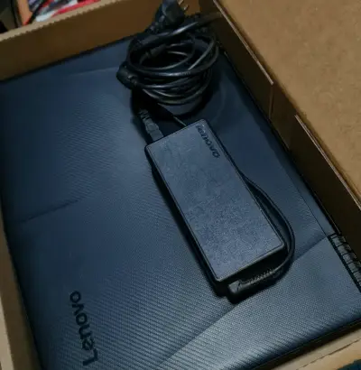 Laptop Lenovo gamer i7 gtx1060 - miniatura 2