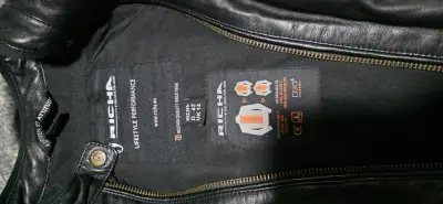 Chaqueta de cuero negra mujer marca Richa moto - miniatura 2