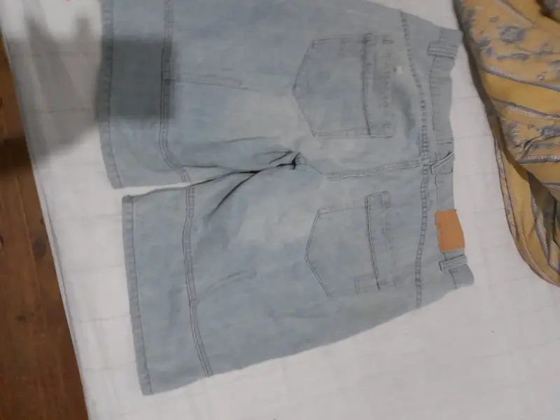 Bermudas de mezclilla azul claro Second Image talla L - 2