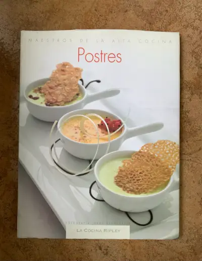 Libro de recetas 'Postres' de La Cocina Ripley - miniatura 1