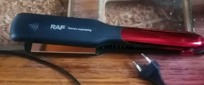 Plancha de Pelo RAF con Tecnología Alemana - miniatura 1