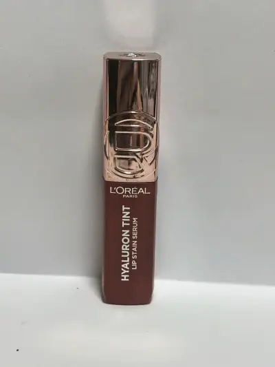 Tinte labial L'Oréal Hyaluron Tint color rojo - miniatura 1