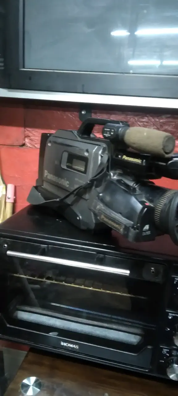 Cámara de video Panasonic M9000 VHS - 2