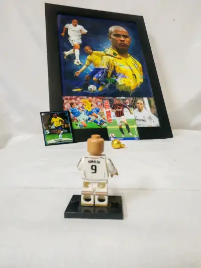 Cuadro de colección Ronaldo con figuras y tarjetas - miniatura 3