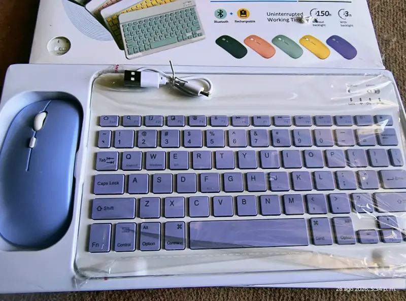 Kit de Teclado y Mouse Inalámbrico Recargable - 4