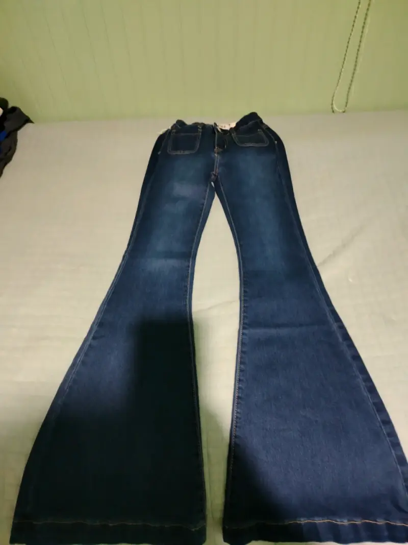 Jeans acampanados azul oscuro para mujer - 2