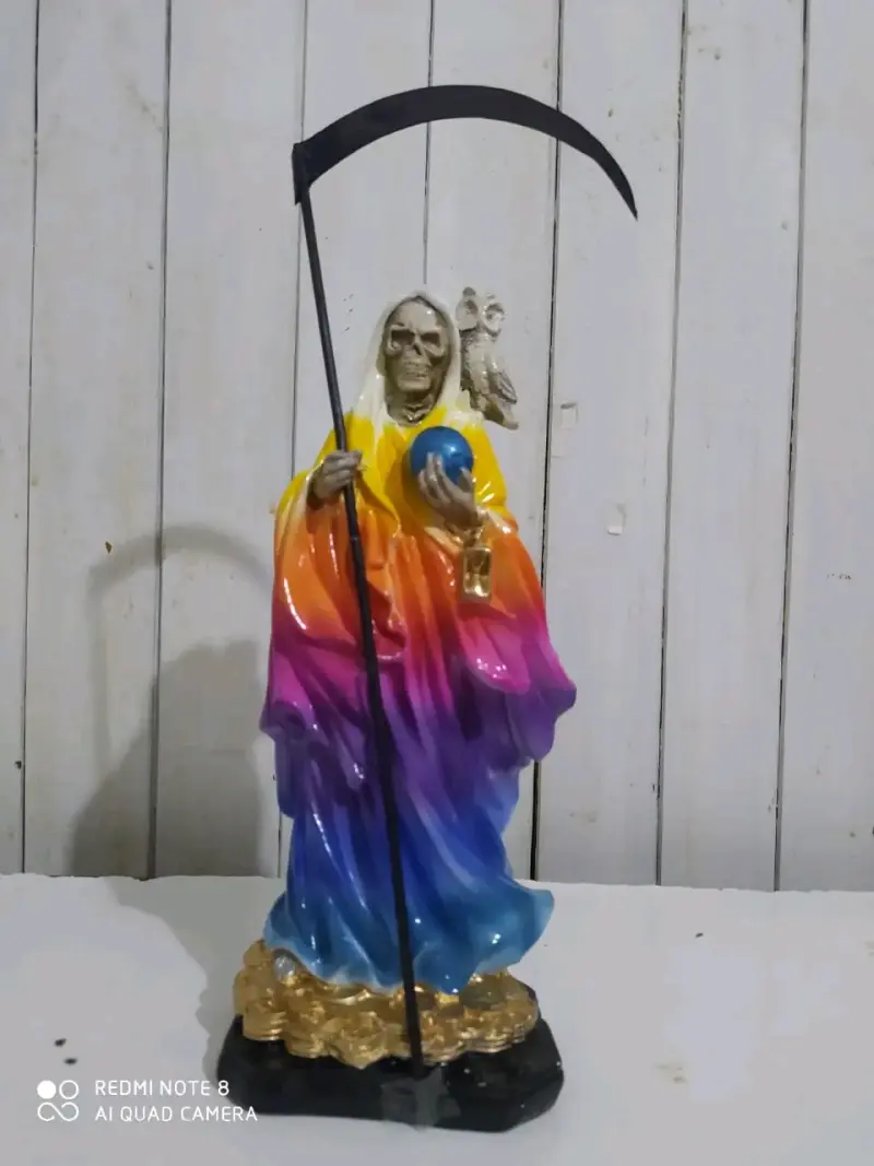 Figura de Santa Muerte 7 colores 32 cm con Guadaña - 1