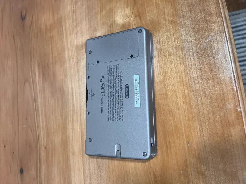Consola portátil Nintendo DS XL en buen estado - 3