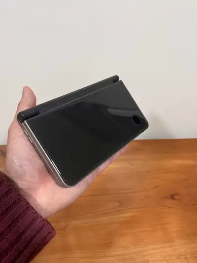 Consola portátil Nintendo DS XL en buen estado - miniatura 6