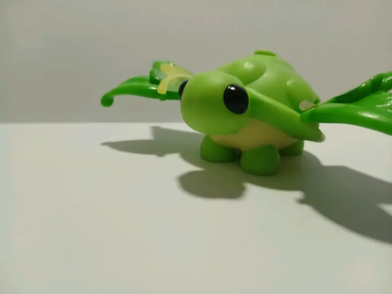 Juguete de tortuga verde con alas adop me - 2