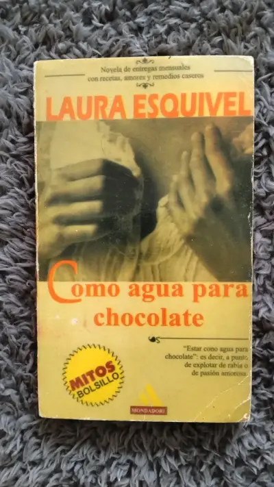 Libro 'Como Agua Para Chocolate' de Laura Esquivel - miniatura 1