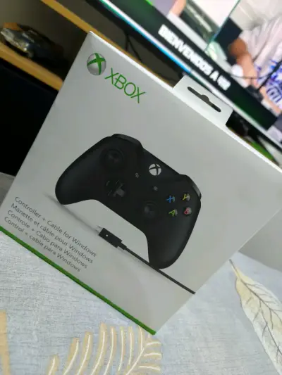 Control Xbox one con cable - miniatura 1