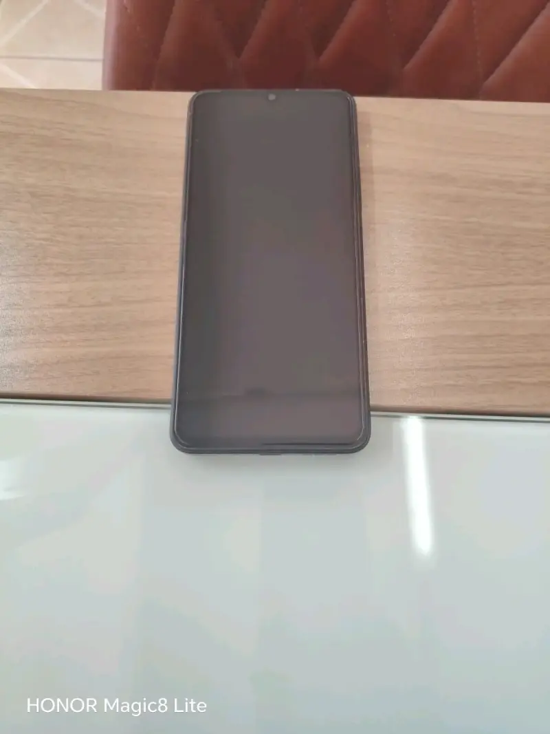 Smartphone REDMI 13C en buen estado - 4