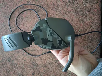 Audífonos gaming Turtle Beach camuflados - miniatura 1