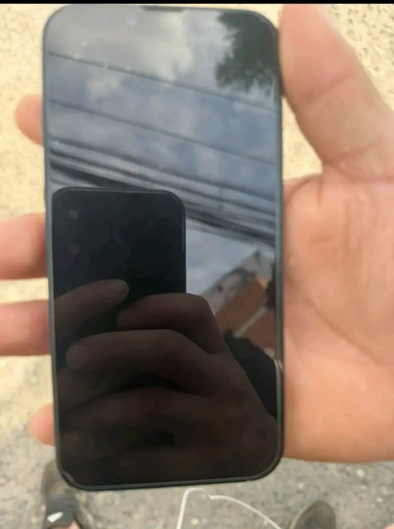iPhone 14 - 6