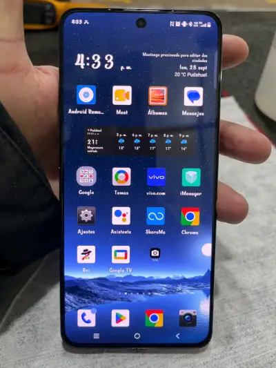 Smartphone Vivo con cámara dual y pantalla grande - miniatura 2