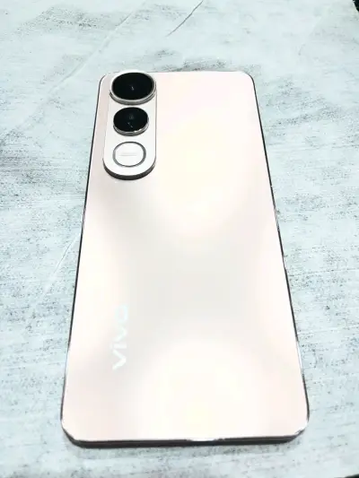 Smartphone Vivo con cámara dual y pantalla grande - miniatura 4