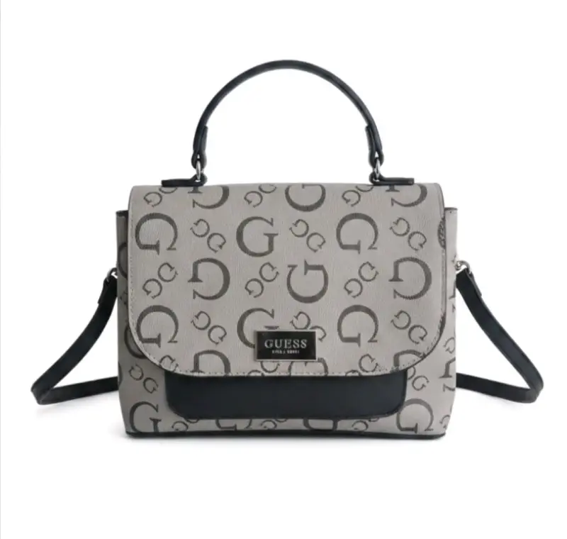 Cartera Guess con diseño monograma gris