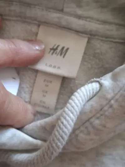 Polerón blanco con capucha H&M Talla M - miniatura 4