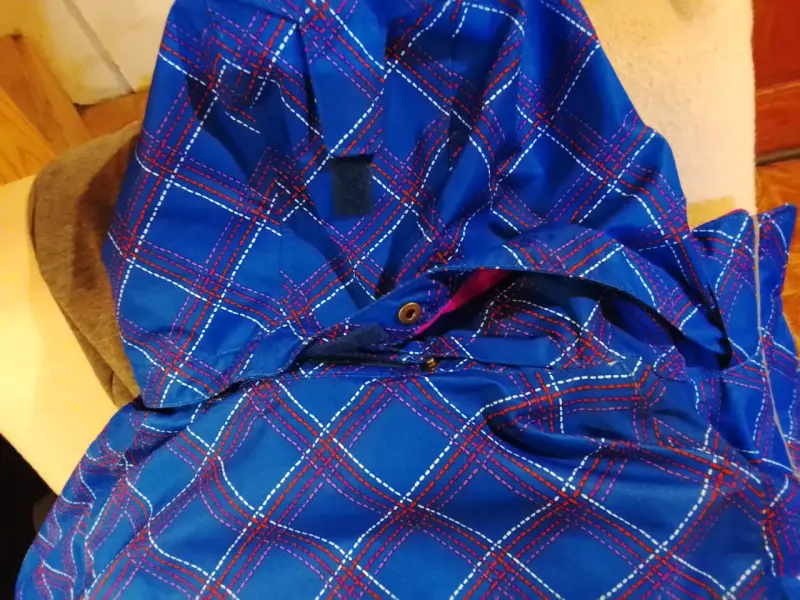 Chaqueta impermeable Columbia azul con capucha - 2