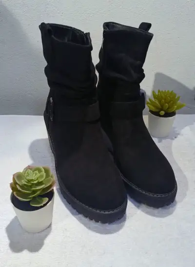 Botines negros de gamuza con plataforma - miniatura 1