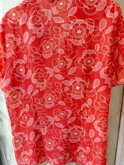 Blusa floral roja Ted Lapidus para mujer - miniatura 2