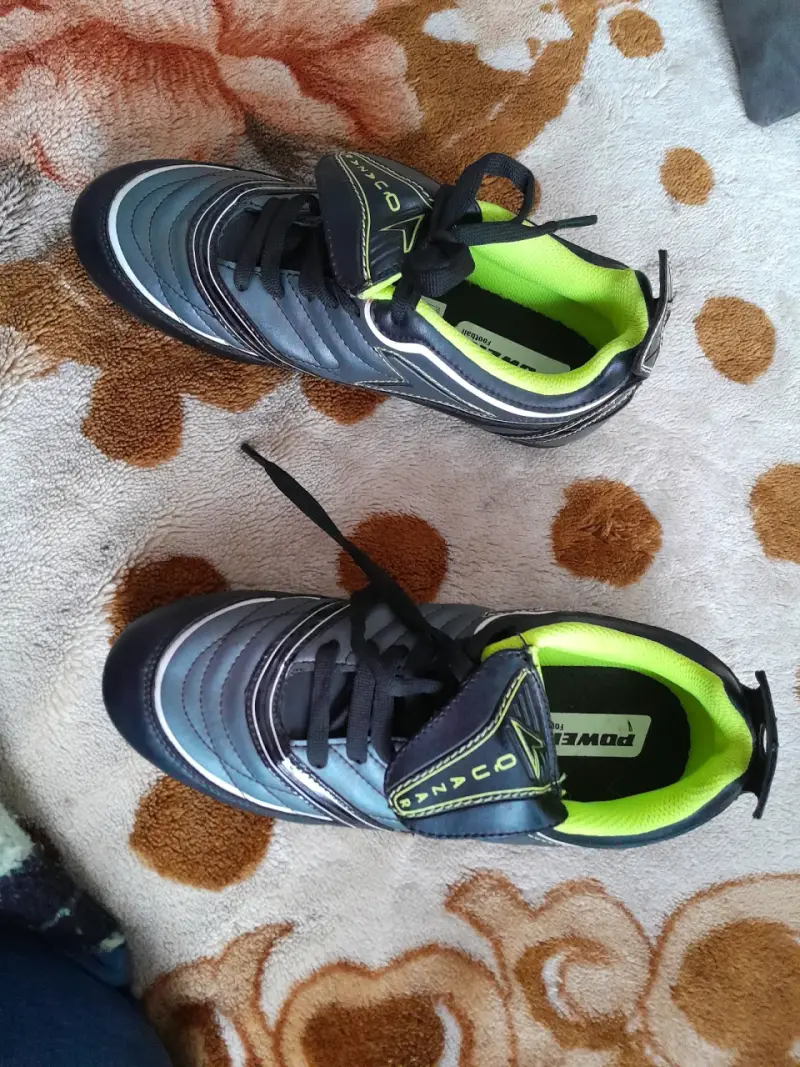 Zapatos de fútbol Power Infinity Quazar negros y verdes - 2