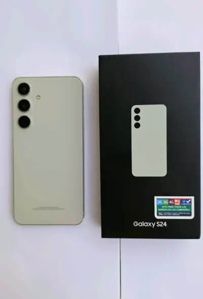 Samsung Galaxy S24 con caja original - miniatura 2