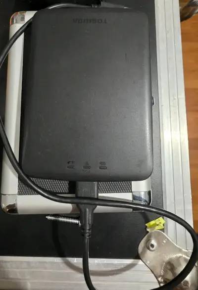 Disco duro externo Toshiba USB 3.0 - miniatura 1