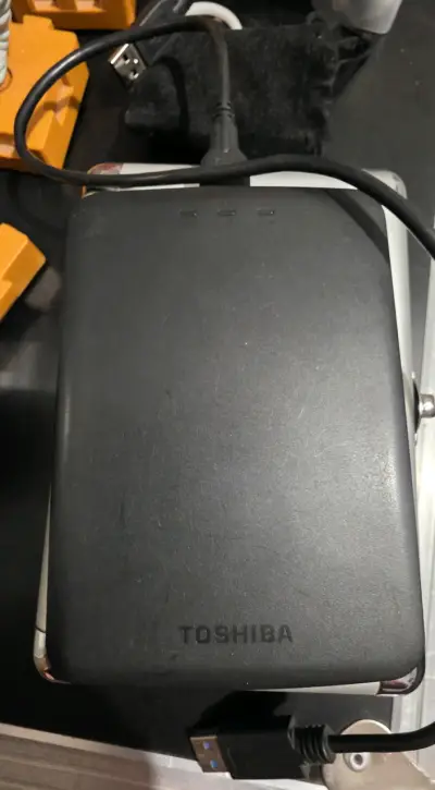 Disco duro externo Toshiba USB 3.0 - miniatura 2