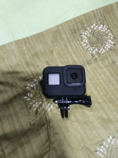 Cámara de acción GoPro Hero 8 con accesorios - miniatura 2