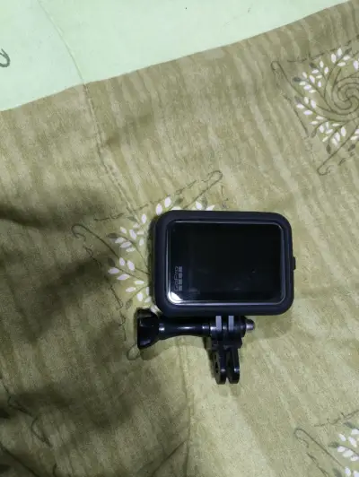 Cámara de acción GoPro Hero 8 con accesorios - miniatura 3